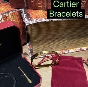 C̲a̲r̲t̲i̲e̲r̲ Love Gold Bracelet